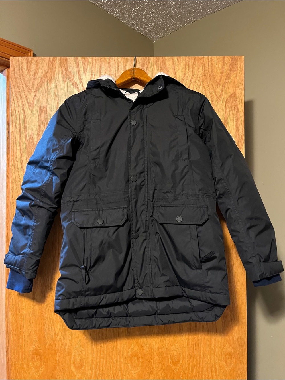 Lands' End Black Jacket with Cream Sherpa Interior